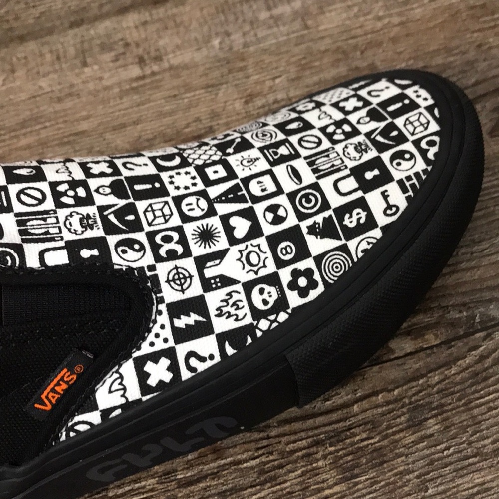 VANS CLASSIC SLIP ON BRAND NEW - Picture 6 of 16